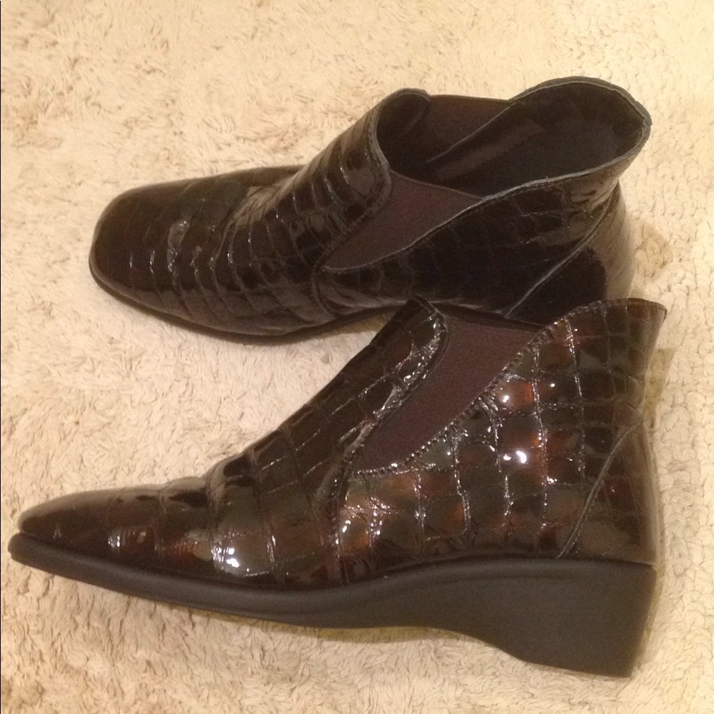 Ericmichael Bootie - Picture 2 of 6
